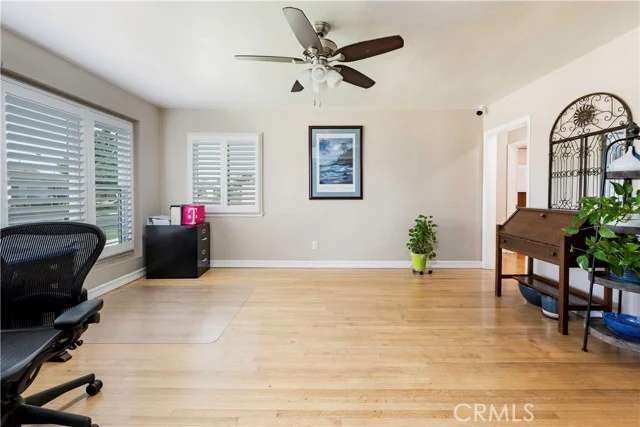 4858 Fidler photo 5
