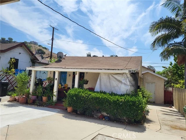 3428 Maceo photo 3
