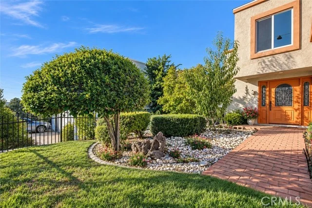 22763 Macfarlane photo 2