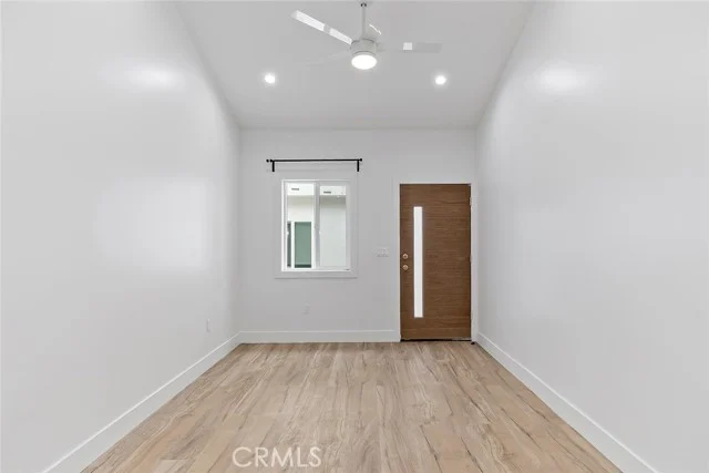 2618 Glendale photo 5