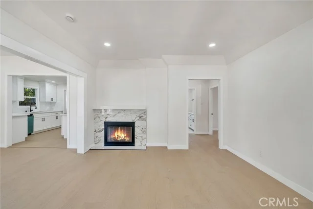 1020 W 70th Street photo 2