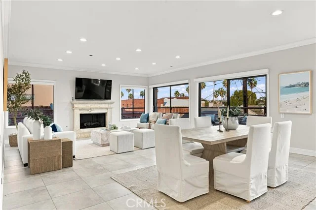 512 Esplanade photo 5