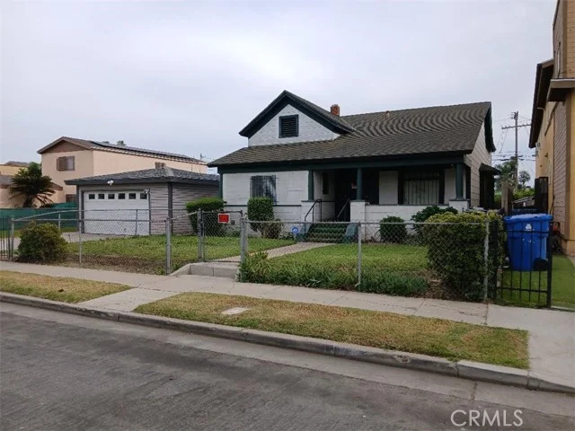 940 W 78th Street photo 3