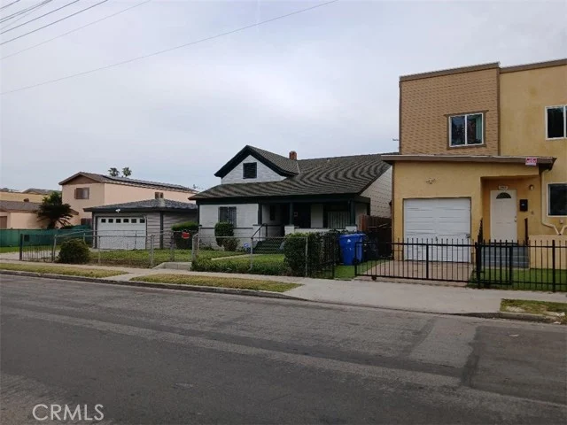 940 W 78th Street photo 5