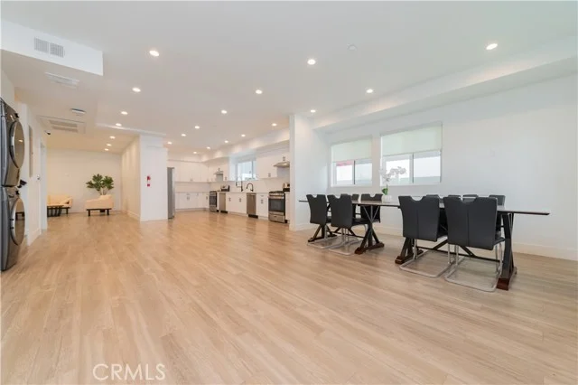 1444 W 37th Street photo 4