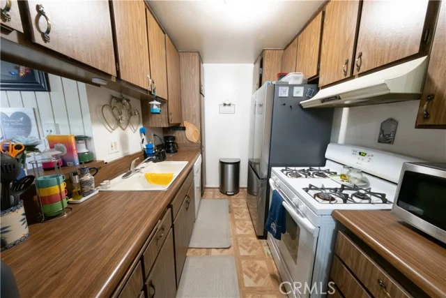 5700 Etiwanda Avenue #149 photo 2