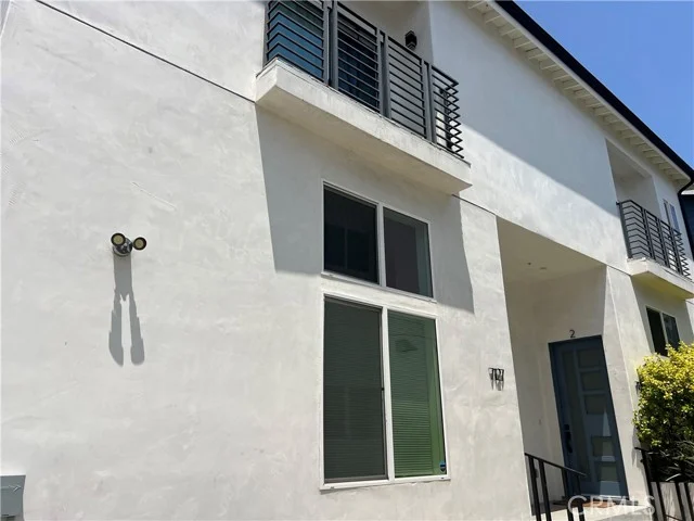 7125 S La Cienega photo 4