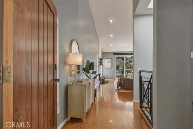 15059 Rayneta Drive photo 4
