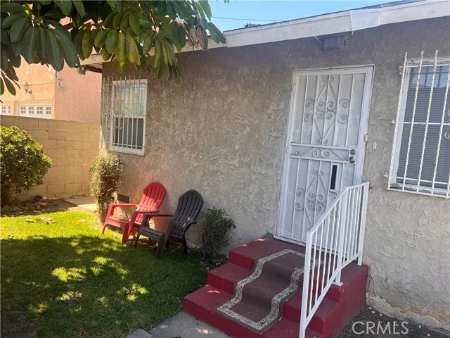 1741 W 105th Street, Los Angeles