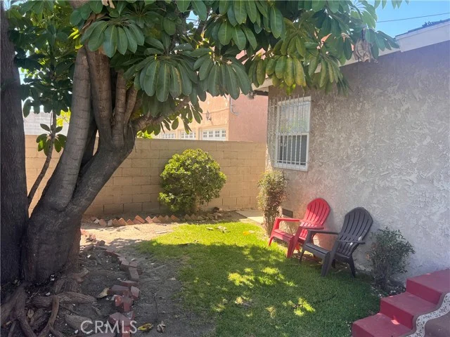 1741 W 105th Street photo 2