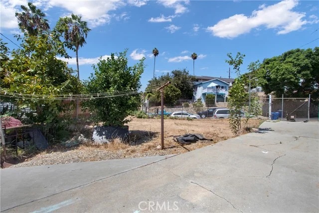 2505 Chelsea photo 5