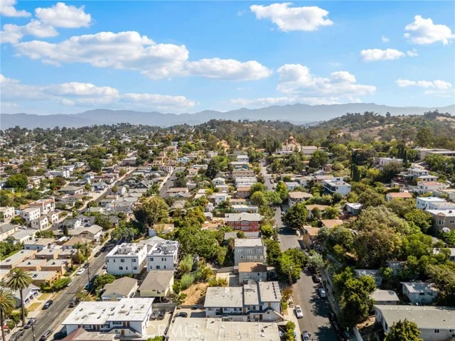 1331 Sutherland photo 5