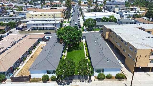 -3301 E Wilton Street photo 2