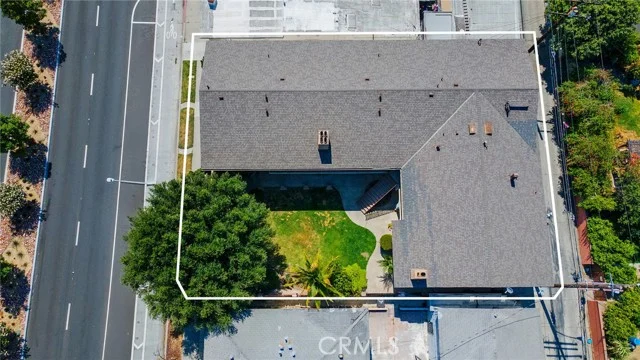 245 E Artesia photo 2