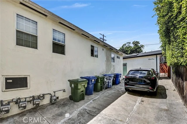 1861 S Redondo photo 5