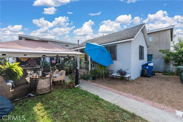 6118 S Main photo 4