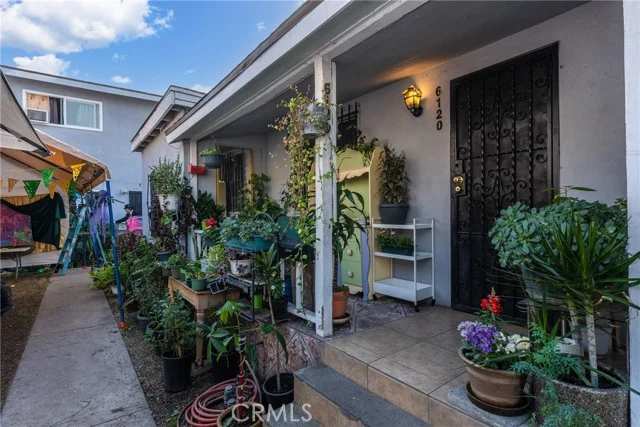 6118 S Main photo 5