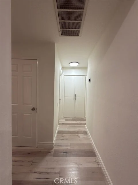13214 Moorpark #108 photo 3