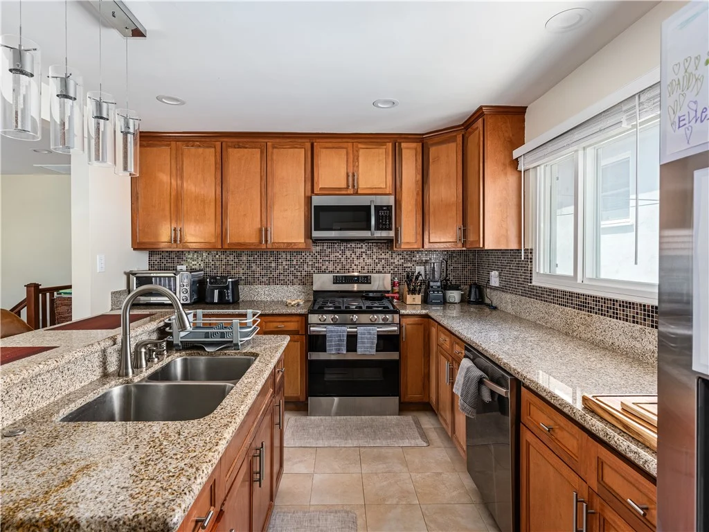955 Virginia Street photo 4