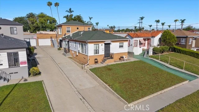 7831 S Normandie, Los Angeles