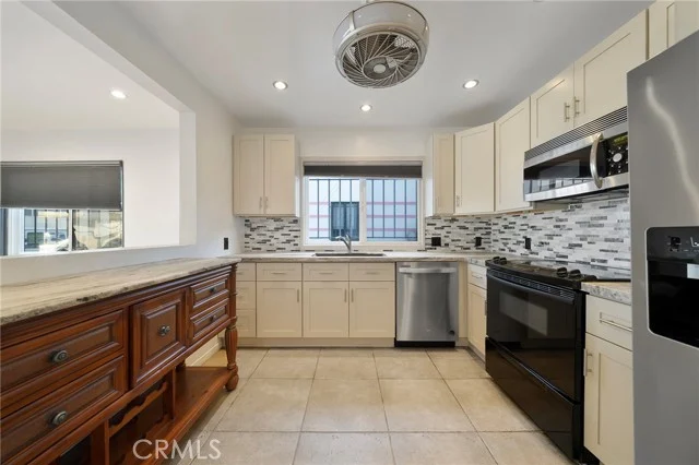 21 Alamitos Avenue #1 photo 3
