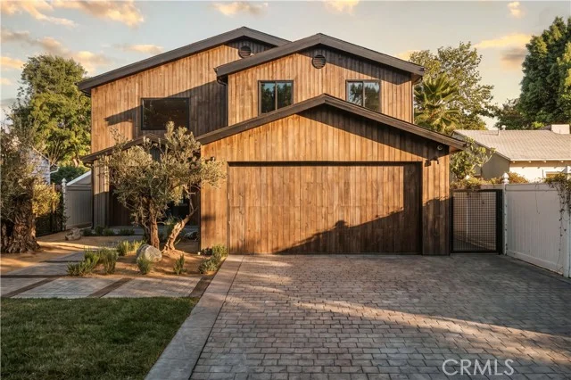 5114 Cedros Avenue photo 2