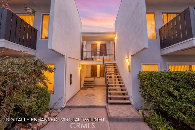 18645 Hatteras St #234, Tarzana