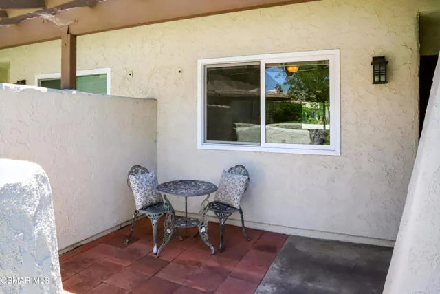 1100 Glenbridge Circle photo 2