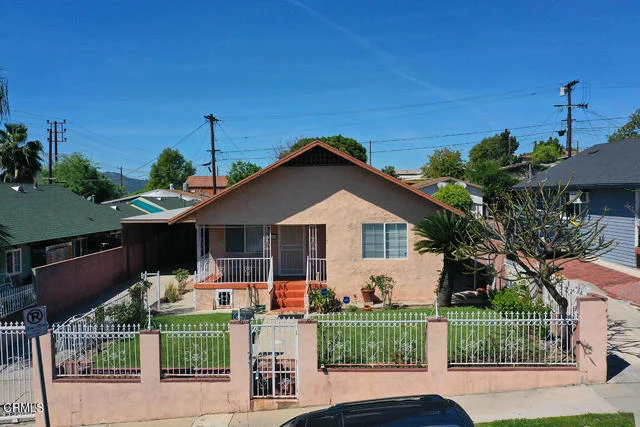 2813 Silver Street photo 2