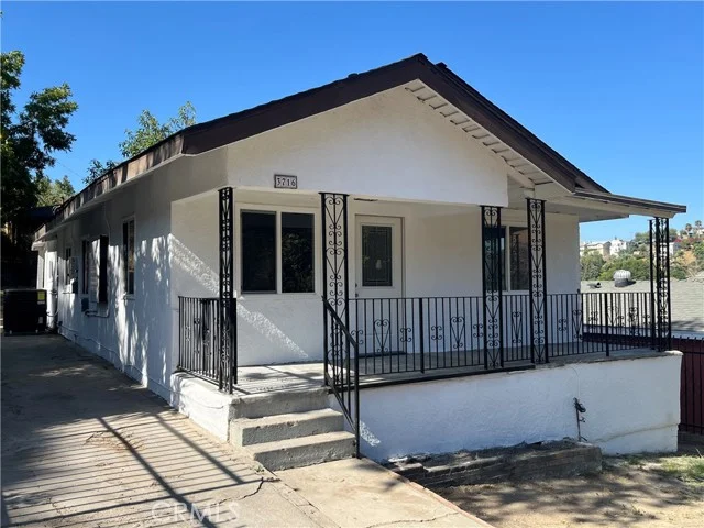 3716 Flora Avenue, Los Angeles