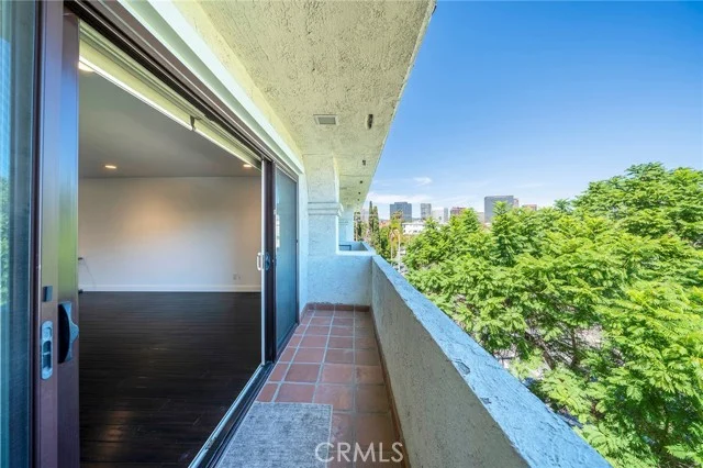 1601 Veteran Avenue #301/302 photo 5