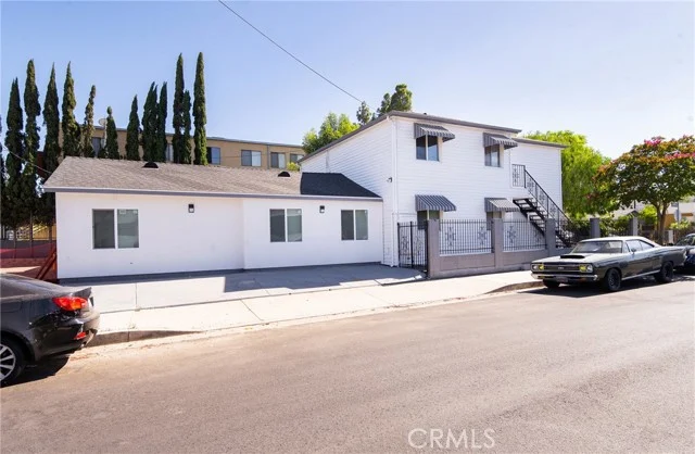 5334 Cleon Avenue photo 5