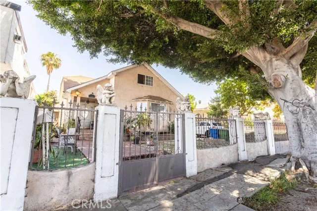 142 N Vendome Street photo 3