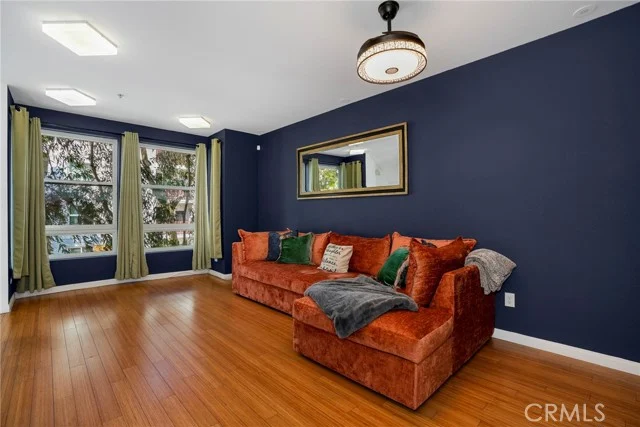 302 E 19th #3 photo 5
