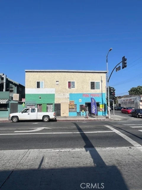 5426 Compton photo 2