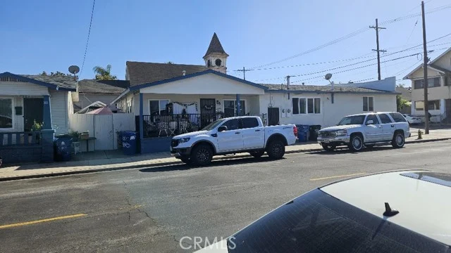 240 N Mesa photo 3