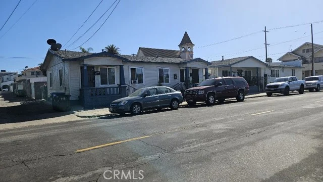 240 N Mesa photo 4