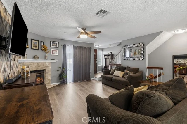 123 W Spring Street #B photo 3
