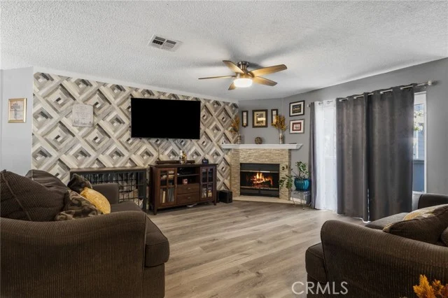 123 W Spring Street #B photo 5
