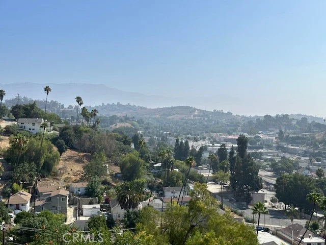 4414 Rose Hill W photo 5