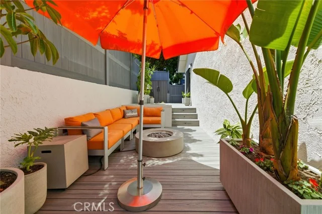 1456 Manhattan Beach Boulevard #D photo 2