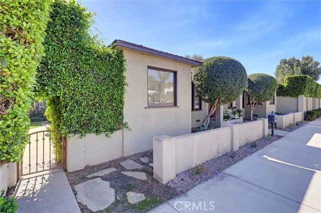 4444 E 3rd photo 2