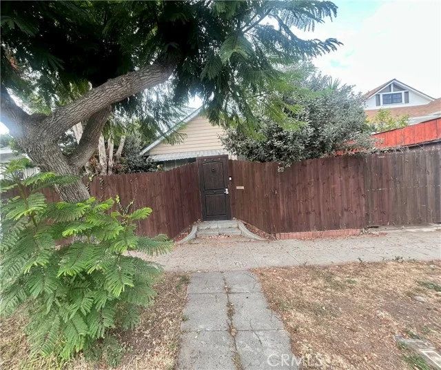 611 Sunset Avenue photo 2