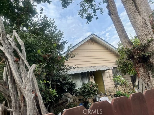 611 Sunset Avenue photo 4
