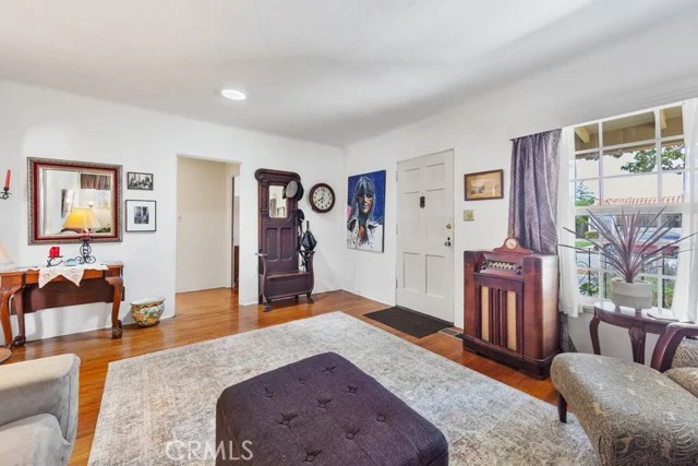 3730 Rose Avenue photo 4
