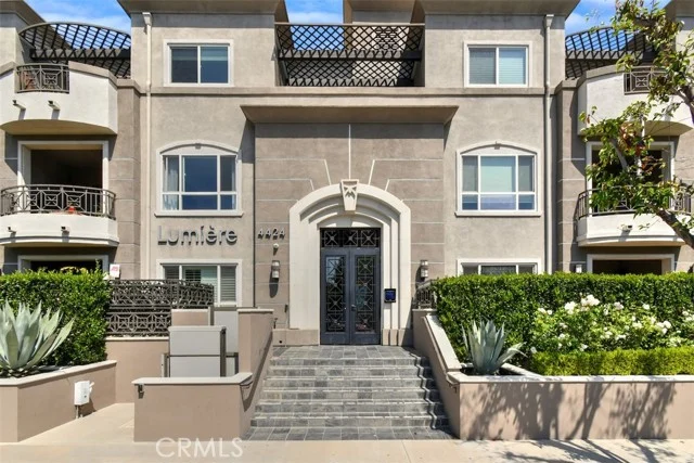 4424 Whitsett Avenue #107 photo 3