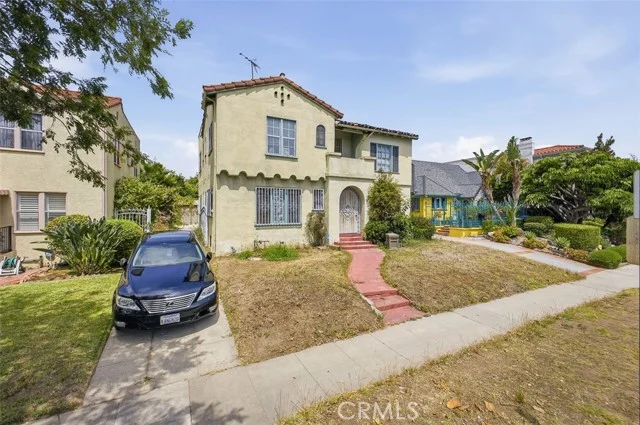 1259 S Orange Drive photo 3