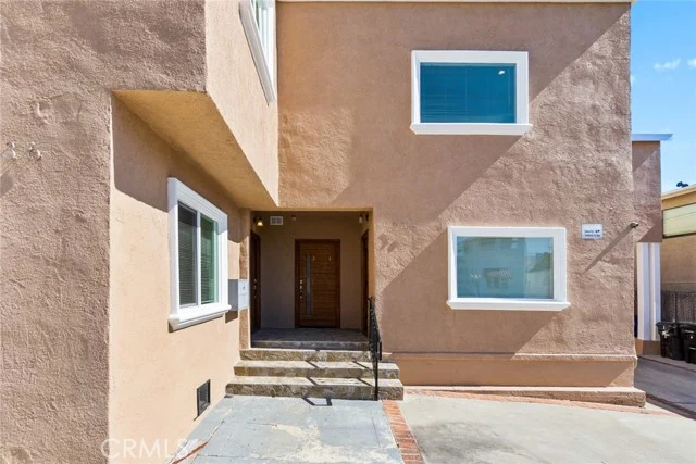 136 N Rampart Boulevard photo 2
