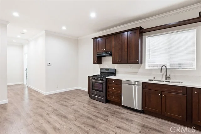 136 N Rampart Boulevard photo 4