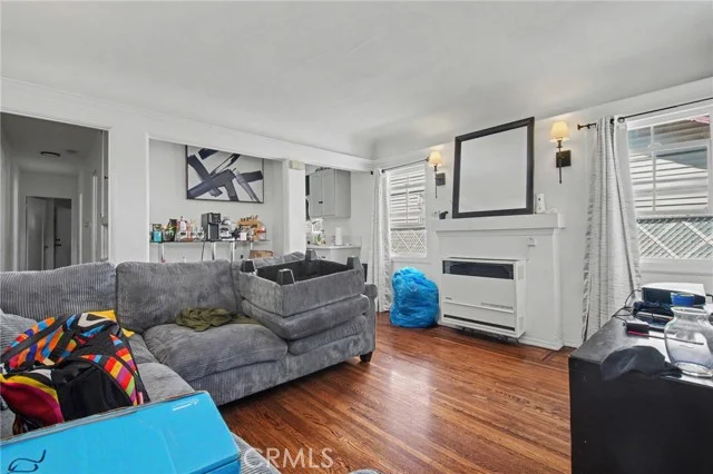 1423 W 65th photo 5